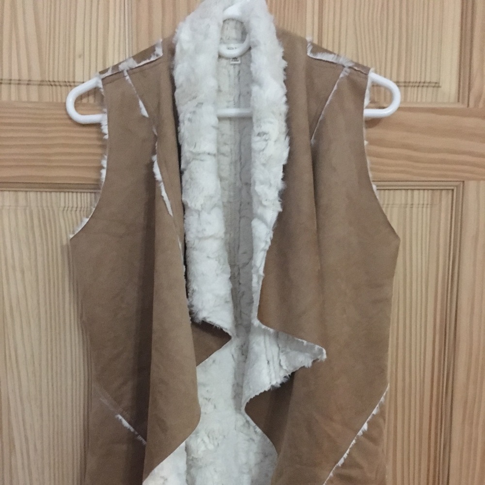 Fashion of earth shearling vest NWOT Anthropology. Vintage and BOHO look!